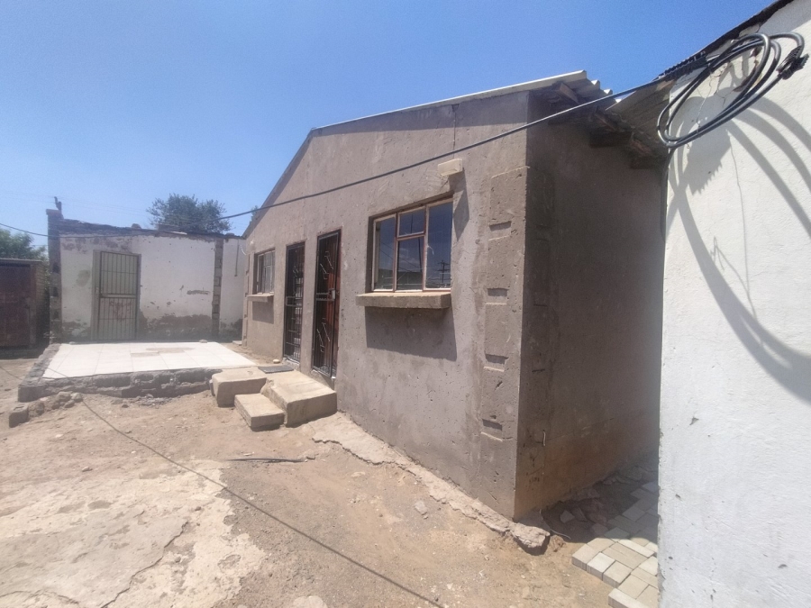 6 Bedroom Property for Sale in Zonisele Xeza Hills Free State